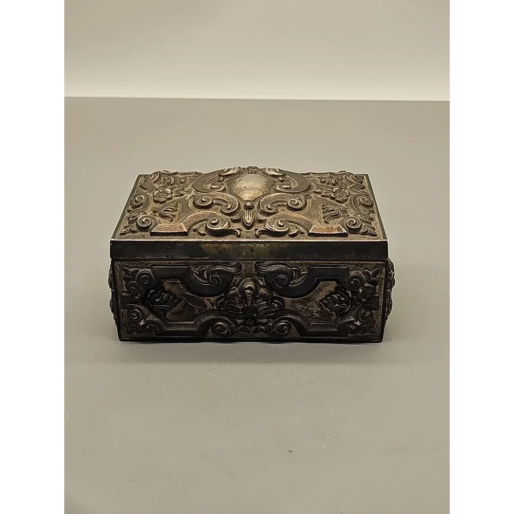 ANTIQUE VINTAGE SILVERPLATE METAL BAROQUE ORNATE JEWELRY BOX LINED HEAVY VICTORI
